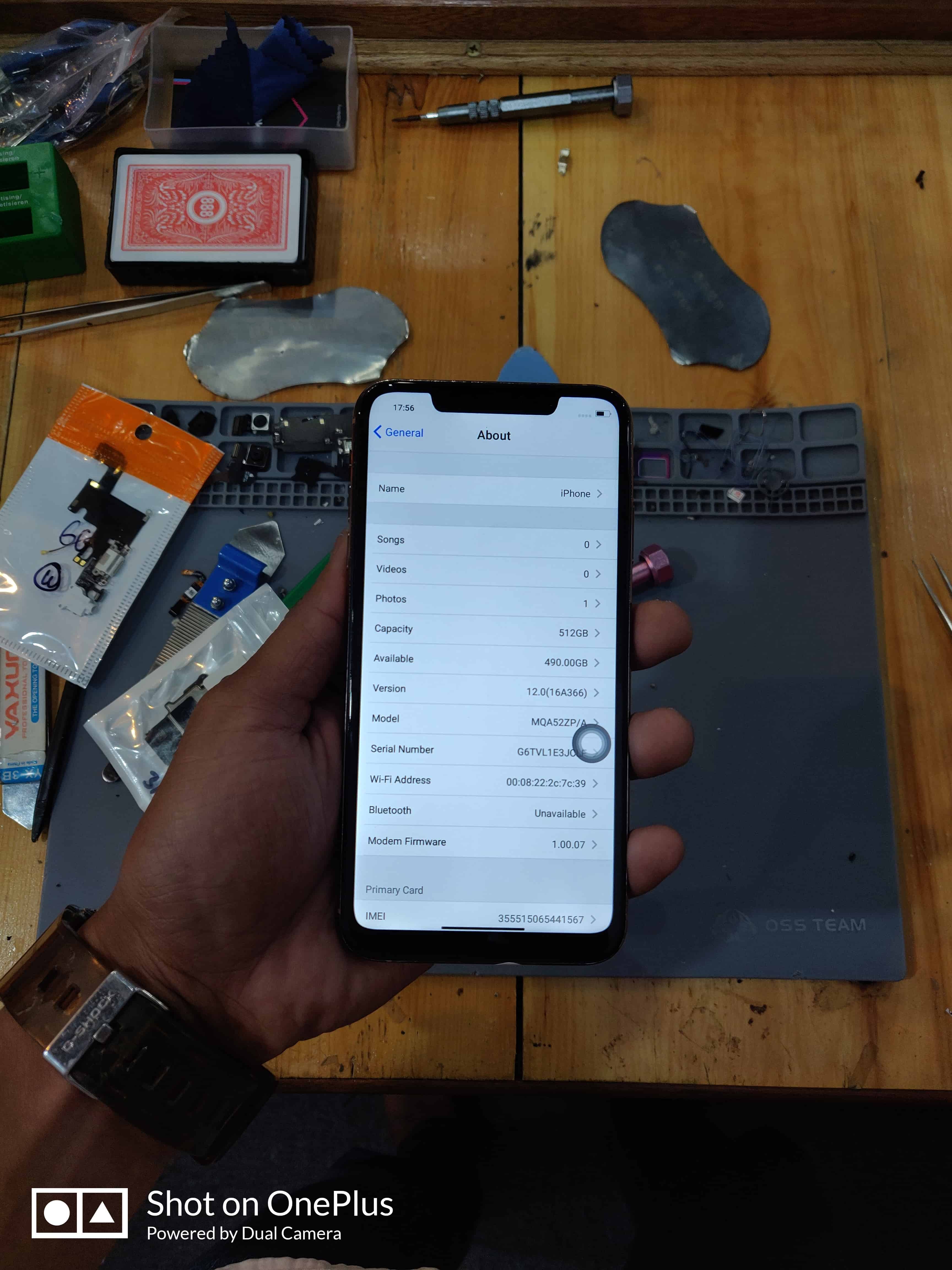 BERHATI –  HATI KETIKA MEMBELI IPHONE TERPAKAI